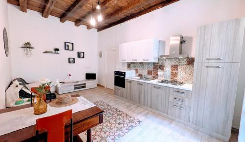 Iglesias Historic Centre Apartment | Meli4Retreat Beach, Mountain & History