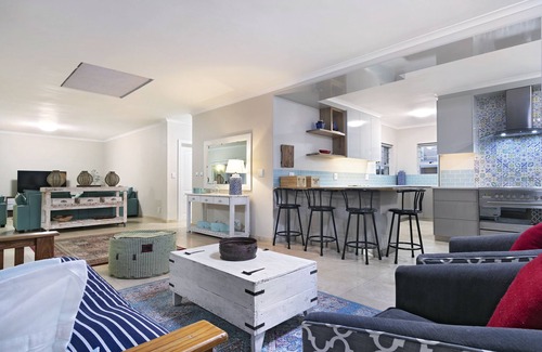 Melkbosstrand House | Melkbos Aan See - Three Bedroom House, Sleeps 6