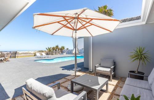 Melkbosstrand Villa | Melkbos Beachfront Villa