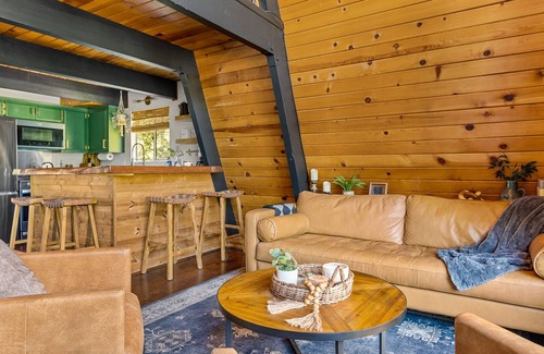 Running Springs Cabin | Mellow Mountain A-frame Hideaway with Hot Tub