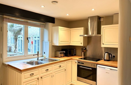 Higher Bockhampton Cottage | Melstock - Stunning Courtyard Cottage