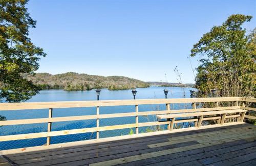 Ashley Oaks House | Melton Away - Knoxville/Oak Ridge