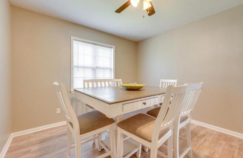 Whitehaven House | Memphis Vacation Rental - Walk to Graceland!