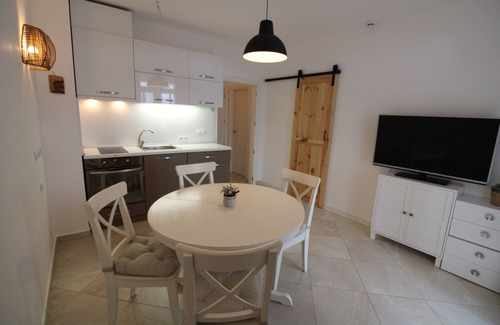 Chernomorets Apartment | MENADA * Flores Garden * Family Apartment