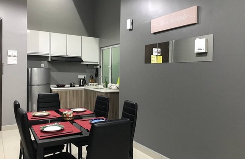 Kampung Kuchai Apartment | Menara Majestic Ipoh 13 - Garden
