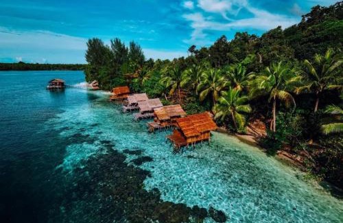 Raja Ampat House | Meos Ambower Homestay Raja Ampat
