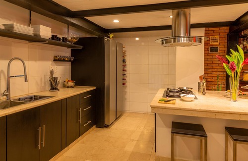Centro Havana Bed & Breakfast | Merced Luxury Boutique in Havana