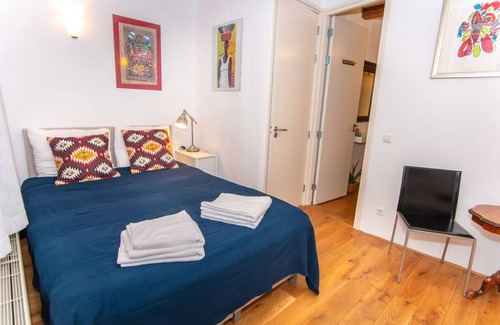 Haarlemmerbuurt Bed & Breakfast | MercedesBnB Amsterdam Center City