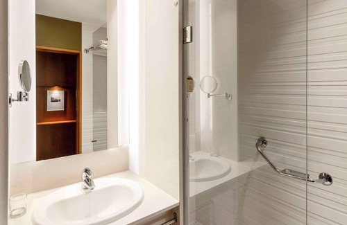 Sao Pedro da Afurada Hotel | Mercure Porto Gaia Hotel