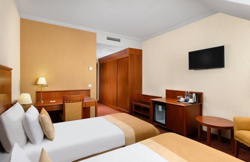 Szekesfehervar Hotel | Mercure Szekesfehervar Magyar Kiraly