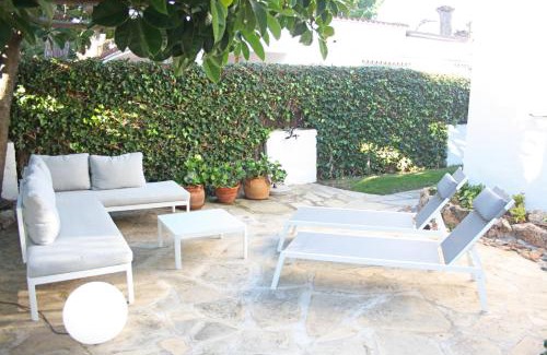 Vilafortuny House | Meritxell seafront villa