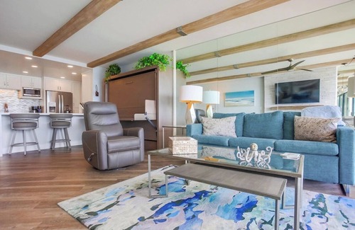 North Pacific Beach Condo | Mermaid Crossing: 9th fl oceanfront+pool+parking!