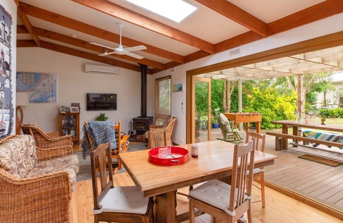 Merricks Beach House | Merricks Surf Cottage, Unique opportunity...set in lush bush with Merricks Beach just 25m away.