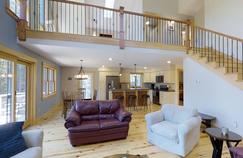 New Durham House | Merrymeeting Lake-Relaxing Getaway-Modern, Spacious Home- Private Setting