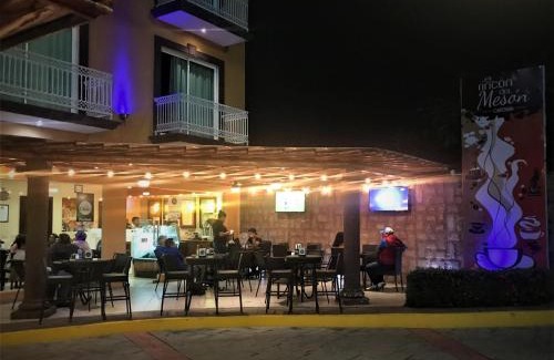 San Juan Bautista Tuxtepec Hotel | MESÓN DE LA RIVERA