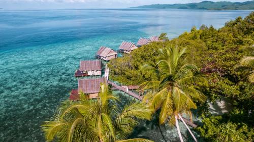 Sawinggrai Cabin | Methos Homestay - Raja Ampat