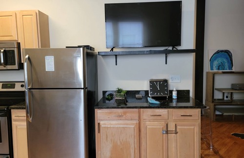 North Chesterfield Apartment | Metro Art Loft + 5 Mins Downtown Richmond