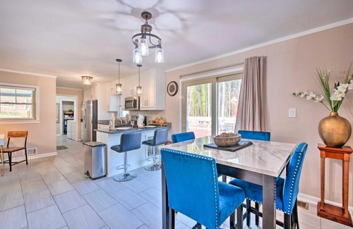 Hiram House | Metro Atlanta Vacation Home Rental with Deck