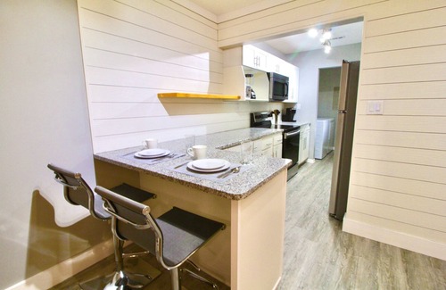 Decatur Apartment | Metro Flats Luxury 2-Bedroom in safe, peaceful, boutique apartment complex