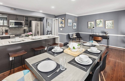 Countryside House | Metropolis: Charming Townhome 40 Min from DC