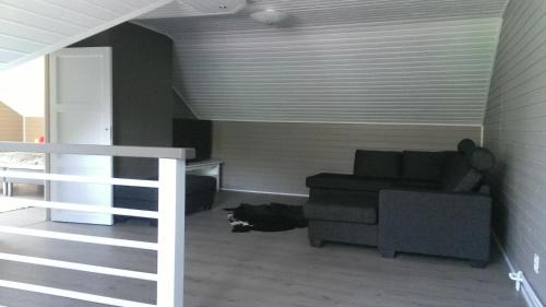 Pohja House | Metsäniityn Tuvat