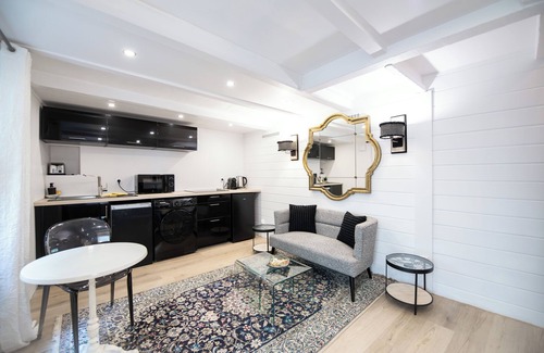 Moliere - Edgard Quinet Hotel | MHL - Maison Hotel Lyon