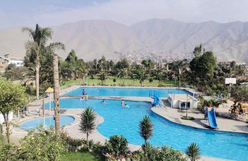 Lurigancho Hotel | Mi Pequeño Club (Country Club)