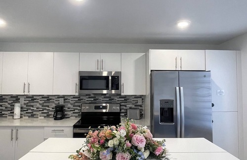 Princeton House | Miami 3 Story Townhouse with Balcony, Rooftop & Parking