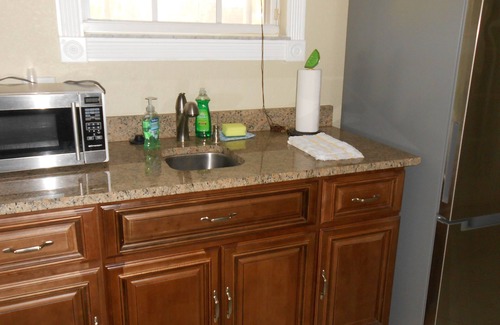 Ludlam Apartment | Miami Falls Area Private Studio/Apartment