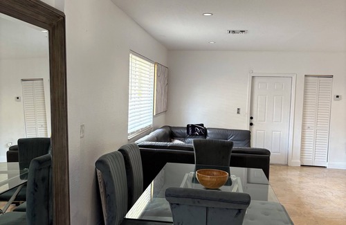 Seybold House | “Miami Gem near Expressway”