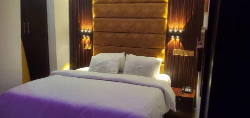 Abakaliki Hotel | Miami Underground Club and Lounge