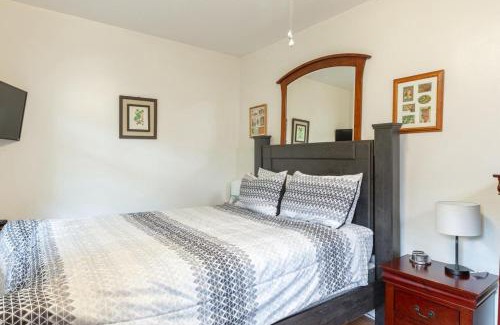 Hudson House | Micosta Leisure Inn