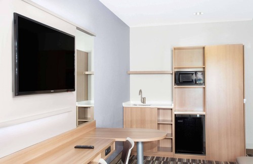 Naples Hotel | Microtel by Wyndham Vernal/Naples
