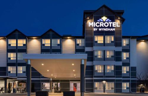 Weyburn Hotel | Microtel Inn and Suites by Wyndham Weyburn
