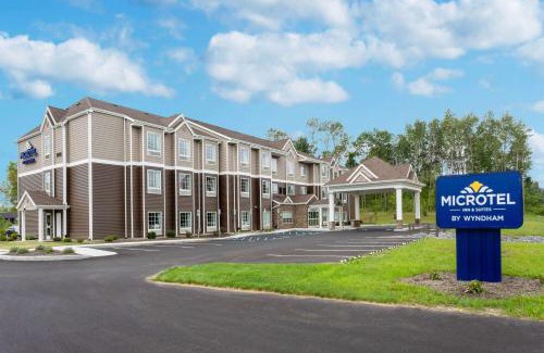 Amsterdam Hotel | Microtel Inn & Suites by Wyndham Amsterdam NY