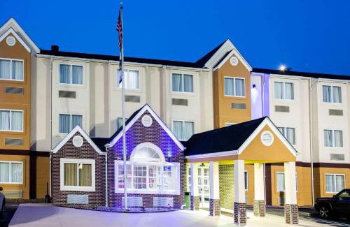 South Charleston Hotel | Microtel Inn & Suites by Wyndham Charleston
