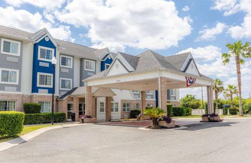 Kingsland Hotel | Microtel Inn & Suites by Wyndham Kingsland Naval Base I-95