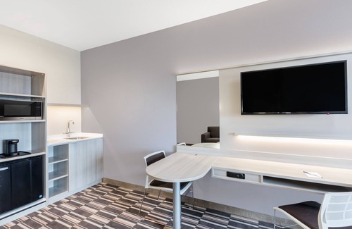 Perry Hotel | Microtel Inn & Suites By Wyndham Perry