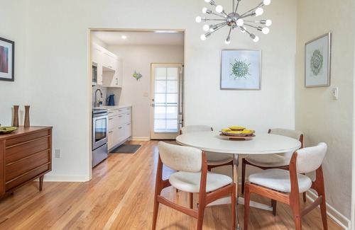 Winter Park Apartment | Mid Century Luxury, 1 block from Park Ave (#3)