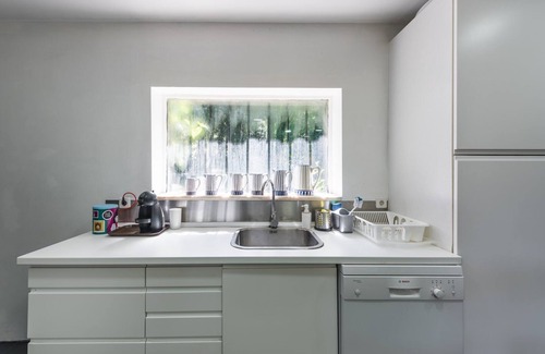 Canicada Apartment | Mid-century modern gem in Braga