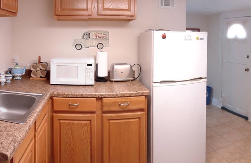 New Orleans Apartment | Mid City/City Park, Corporate/Executive Apt, Clean and Safe Area