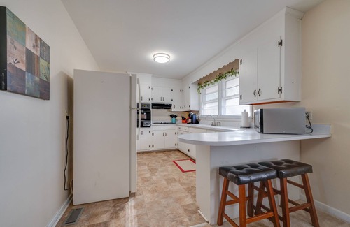 North Newport News House | Mid Peninsula - Easy access to everywhere you want to be!