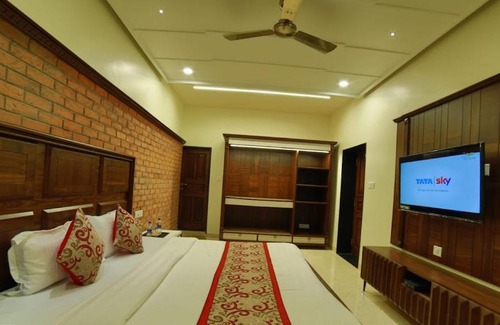 Mount Abu Hotel | Mid Town Inn Mount Abu
