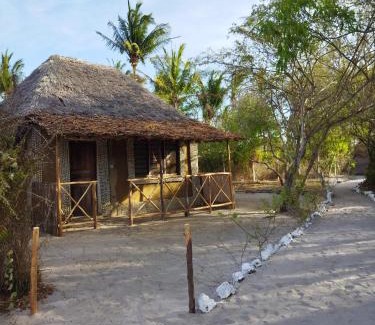 Gede Bed & Breakfast | Mida Creek Eco Camp 1