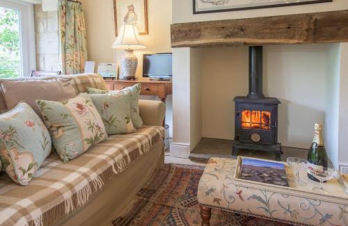 Gunnerton House | Middle Cottage Southlands Farm