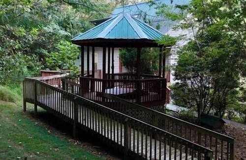 Dandridge House | Middle of Everywhere