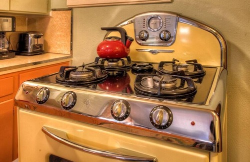 Ruidoso Cabin | MidTown Retro Riverfront Cabin- !HOT TUB, Riverview Deck PET