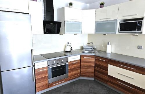 Zakrzowek Apartment | Mieszkanie 6-osobowe Kraków przy pływających basenach Zakrzówek