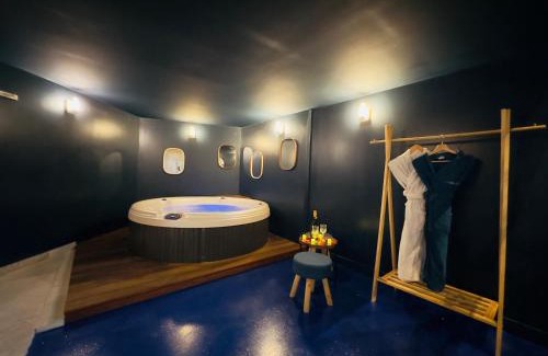Saint Augustin Apartment | Mieuxqualhotel jacuzzi privatif La Parenthèse