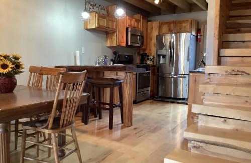 Ulster House | Mighty Oak near Sayre Towanda